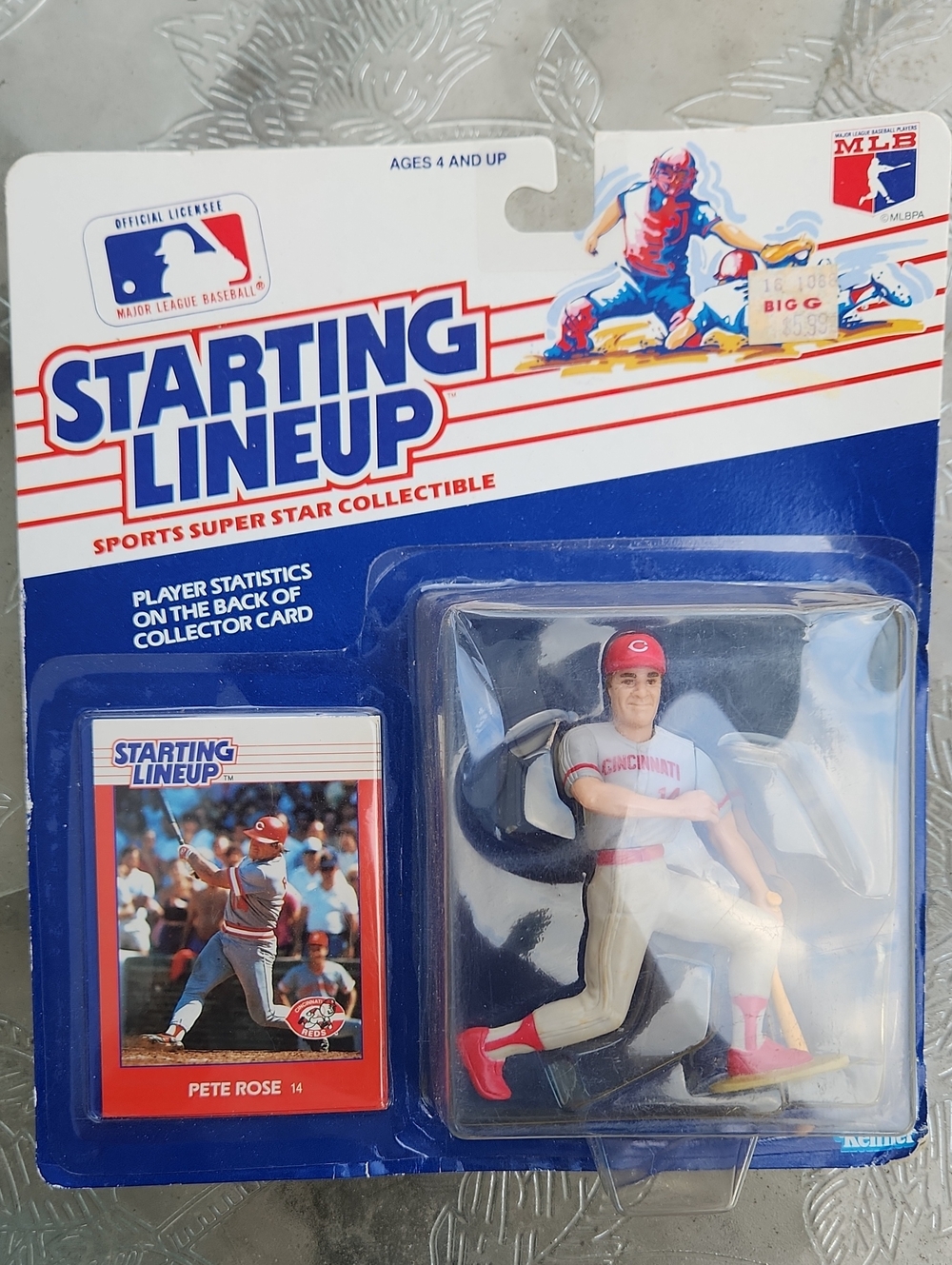 Pete Rose Cincinnati Reds Figure - Blue/Red Packaging